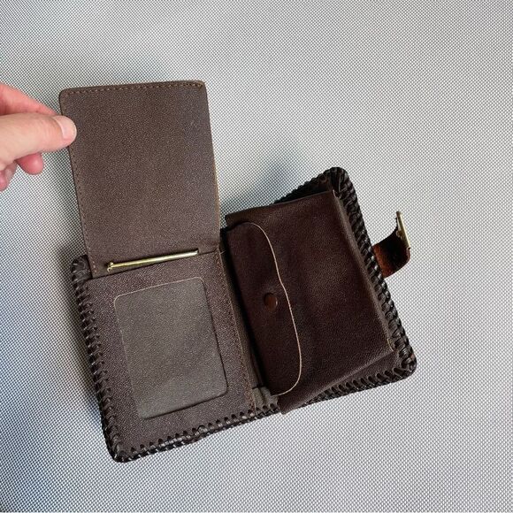 Vintage Horse Design Hand Tooled Leather Wallet - Picture 8 of 9